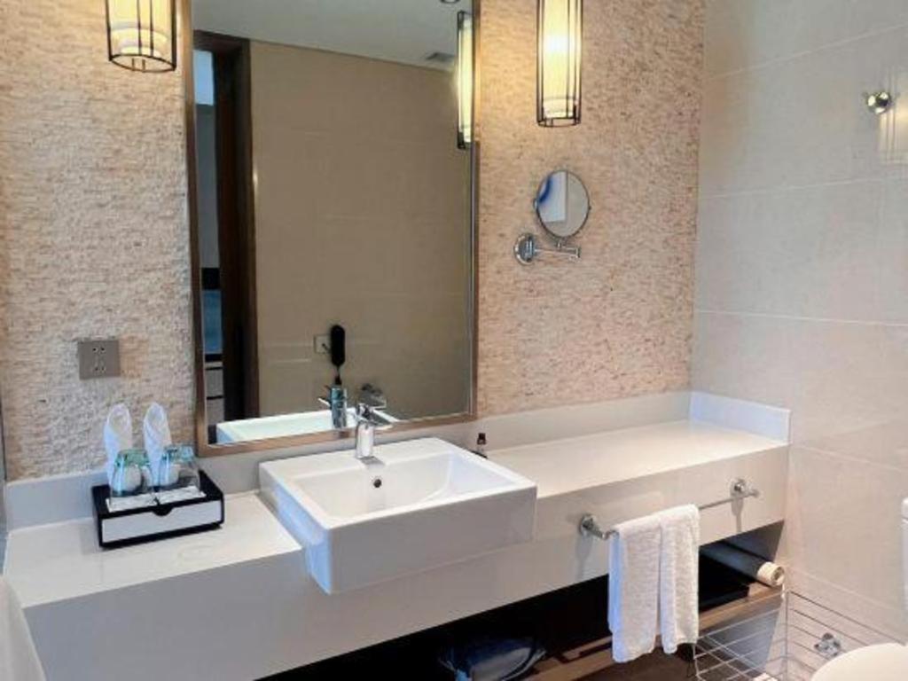 Narada Resort Hotel Sanya Pleasant Bay Esterno foto